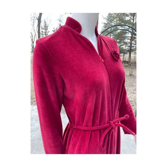 Vintage | 70s DIamond Tea Velvet Robe Burgundy Half-Zip Dressing Gown By Diane D - Picture 9 of 16